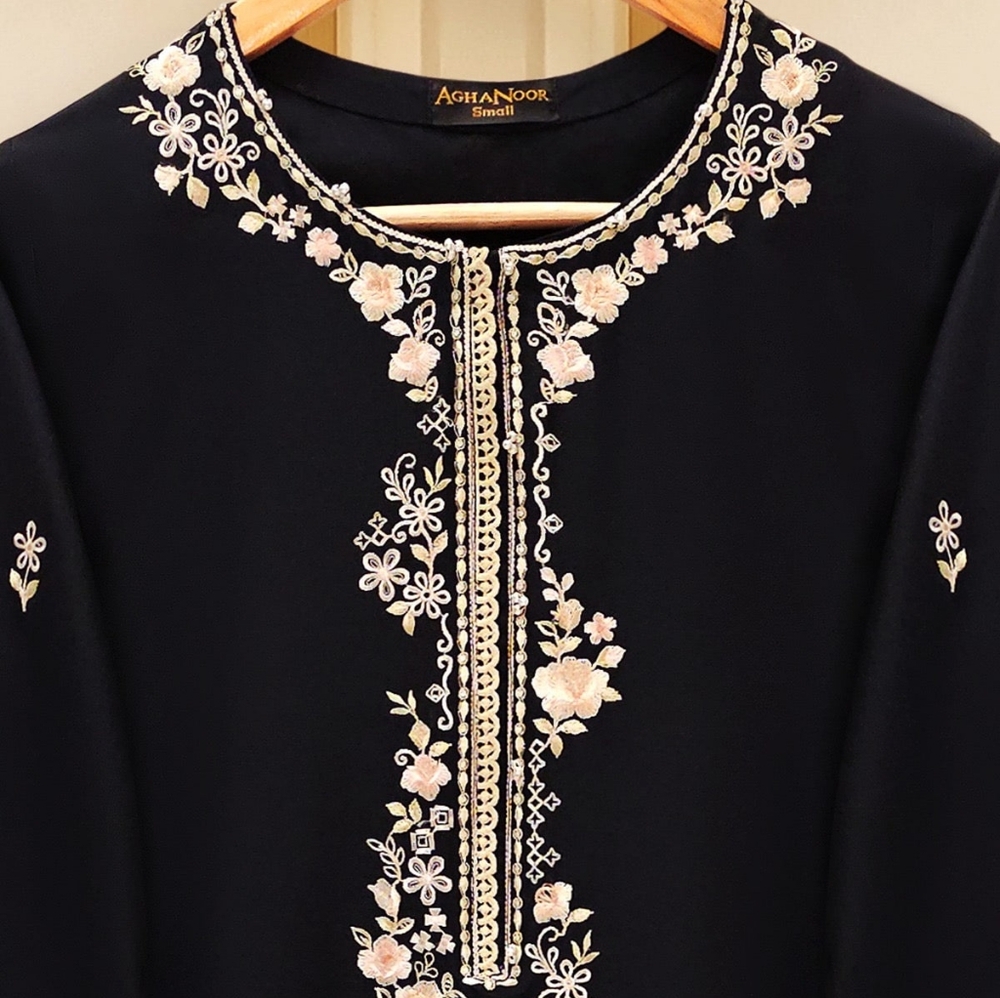 Agha noor kurti - Picture 2 of 4